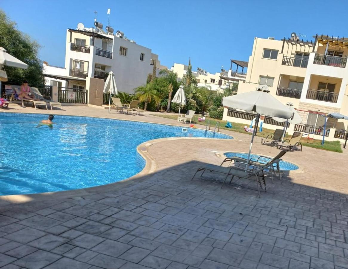 Modern Studio Apartment Armonia Court Paralimni Zewnętrze zdjęcie